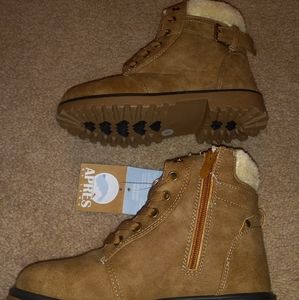 Girls Boots